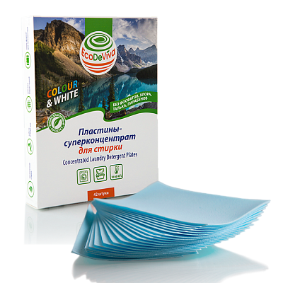 Concentrated laundry detergent plates